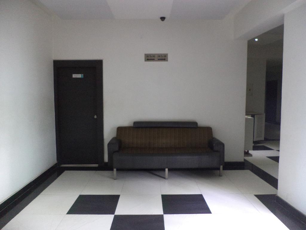 Hotel O Palak Residency Near Erragadda Metro Station Hyderabad Exterior foto